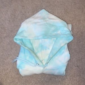 DIY blue sweatshirt